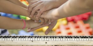 studiare pianoforte come studiare bene pianoforte esecuzione musicale imparare pianoforte insegnante di pianoforte lezione di pianoforte